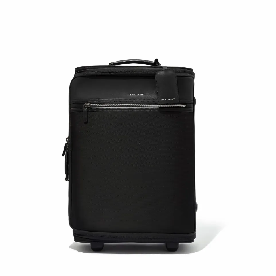 GARMENT LUGGAGE CARRY-ON