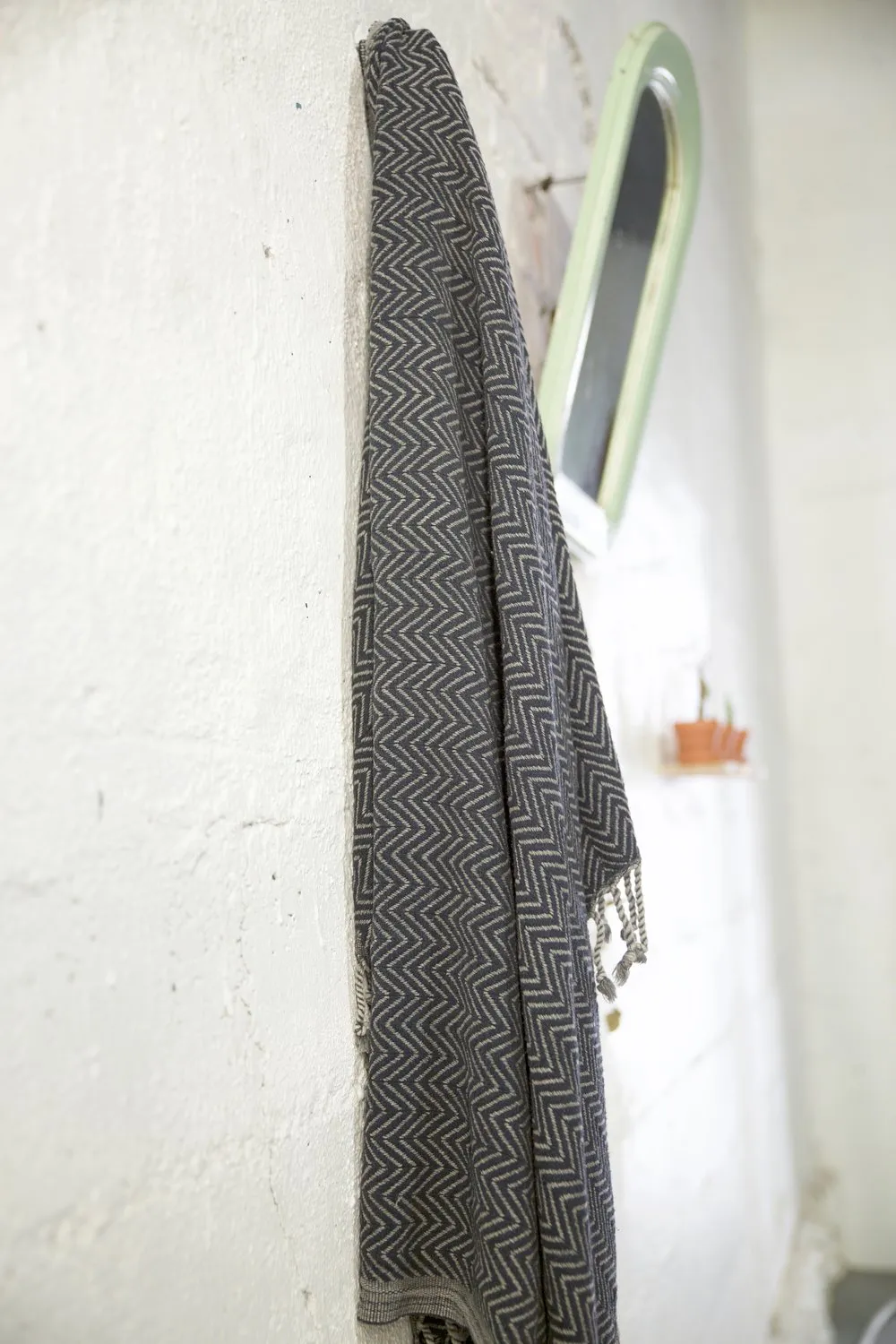 Handwoven Sabah Pestemal Towel in Black Stone (soft)