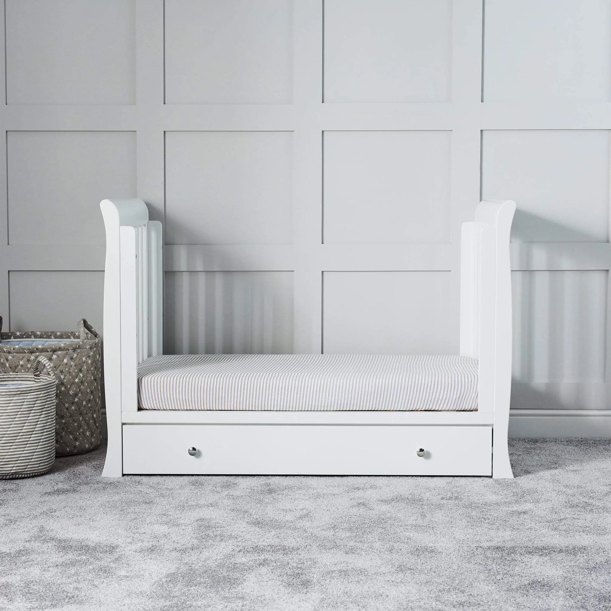 Ickle Bubba Snowdon 4 in 1 Mini 2 Piece Furniture Set - White