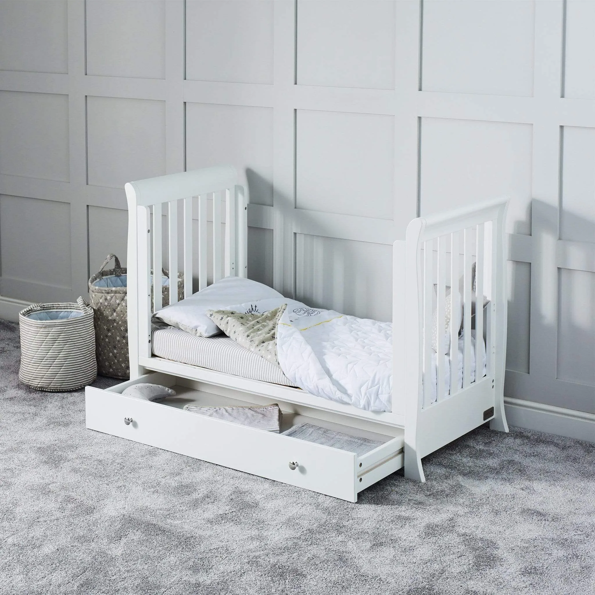 Ickle Bubba Snowdon 4 in 1 Mini 2 Piece Furniture Set - White