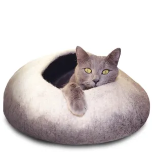 Karma Cat Ombre Wool Pet Cave