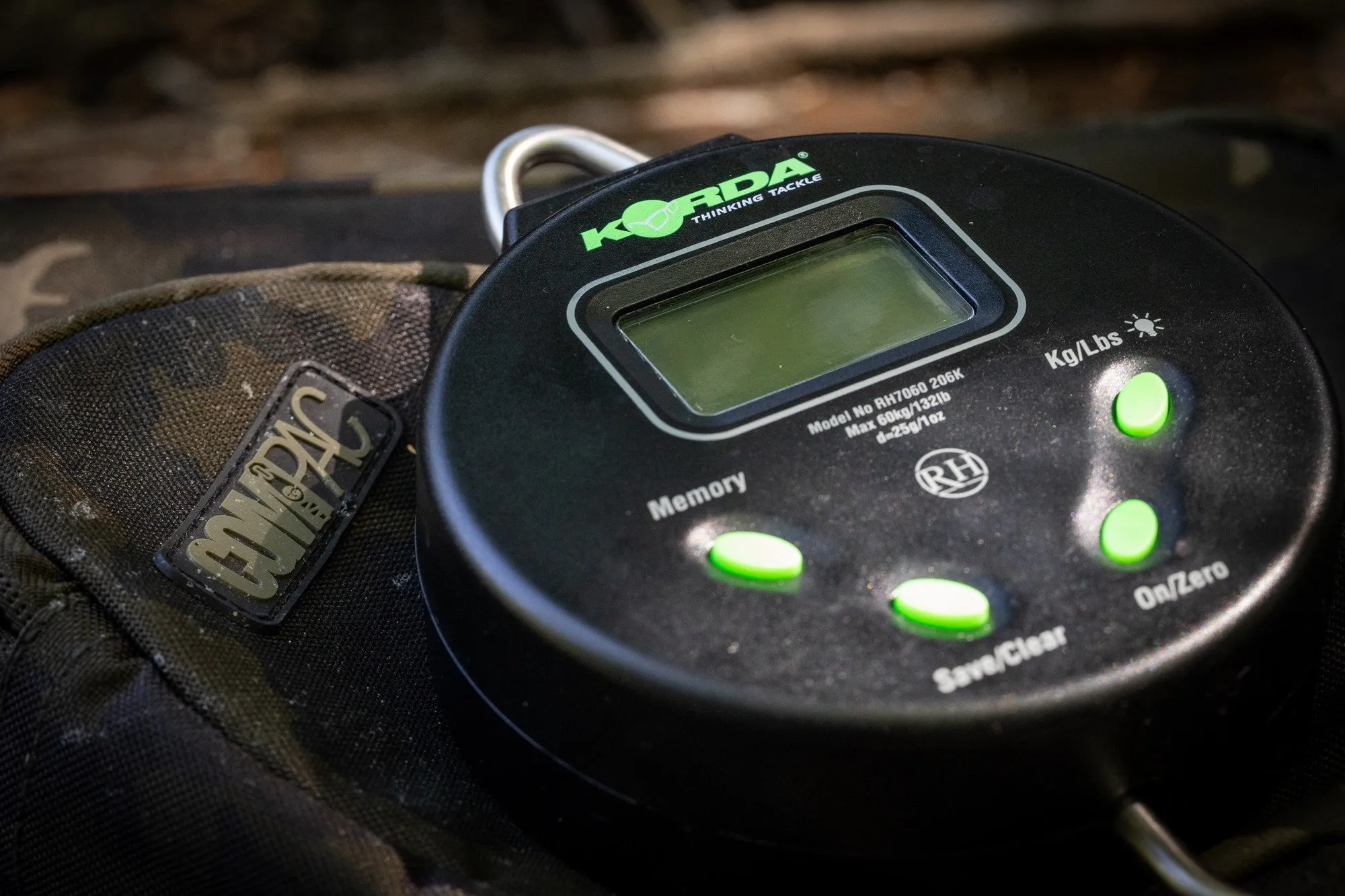 Korda Digital Scale Pouch Dark Kamo