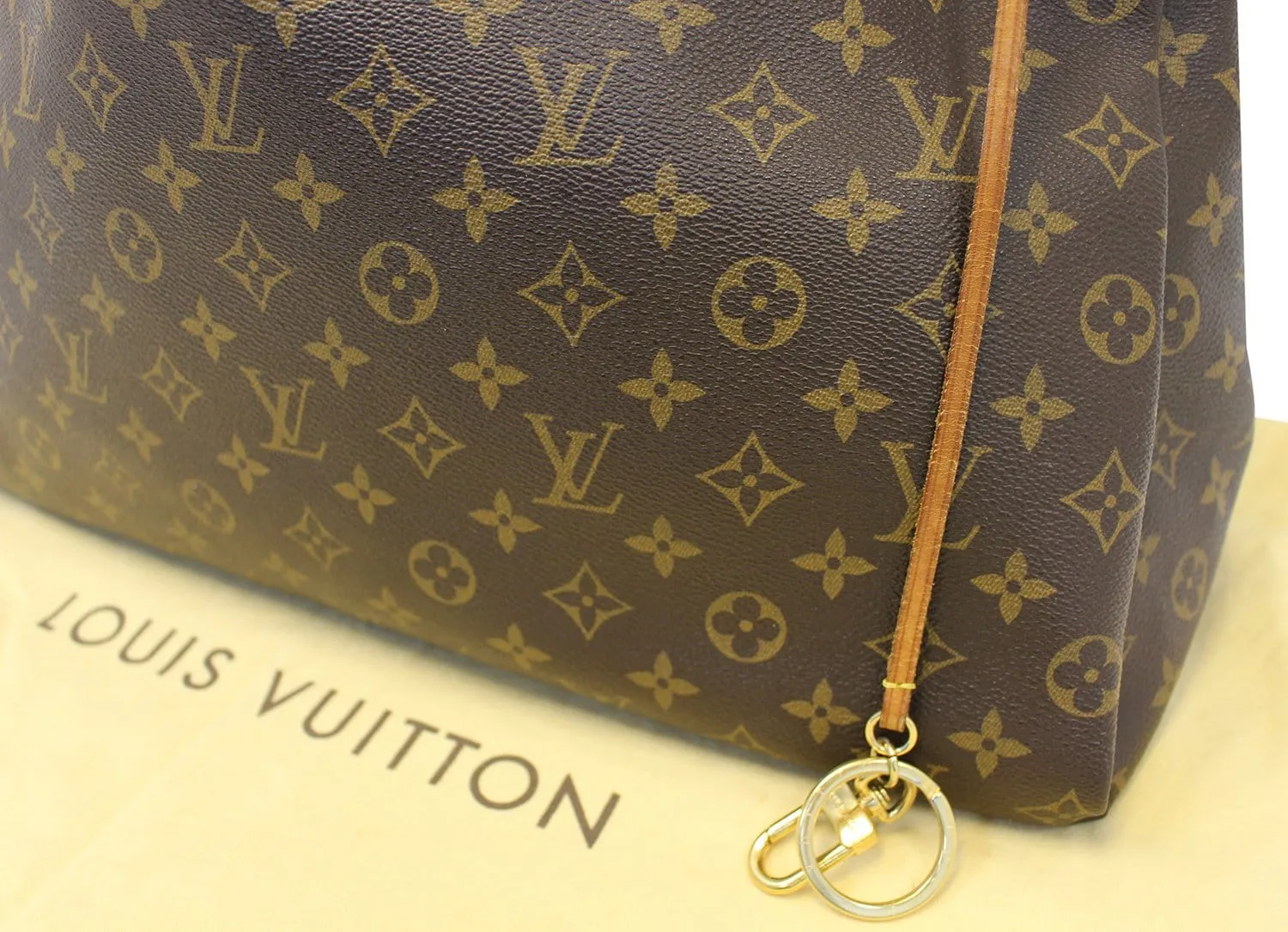 LOUIS VUITTON Monogram Canvas Artsy MM Brown Shoulder Bag