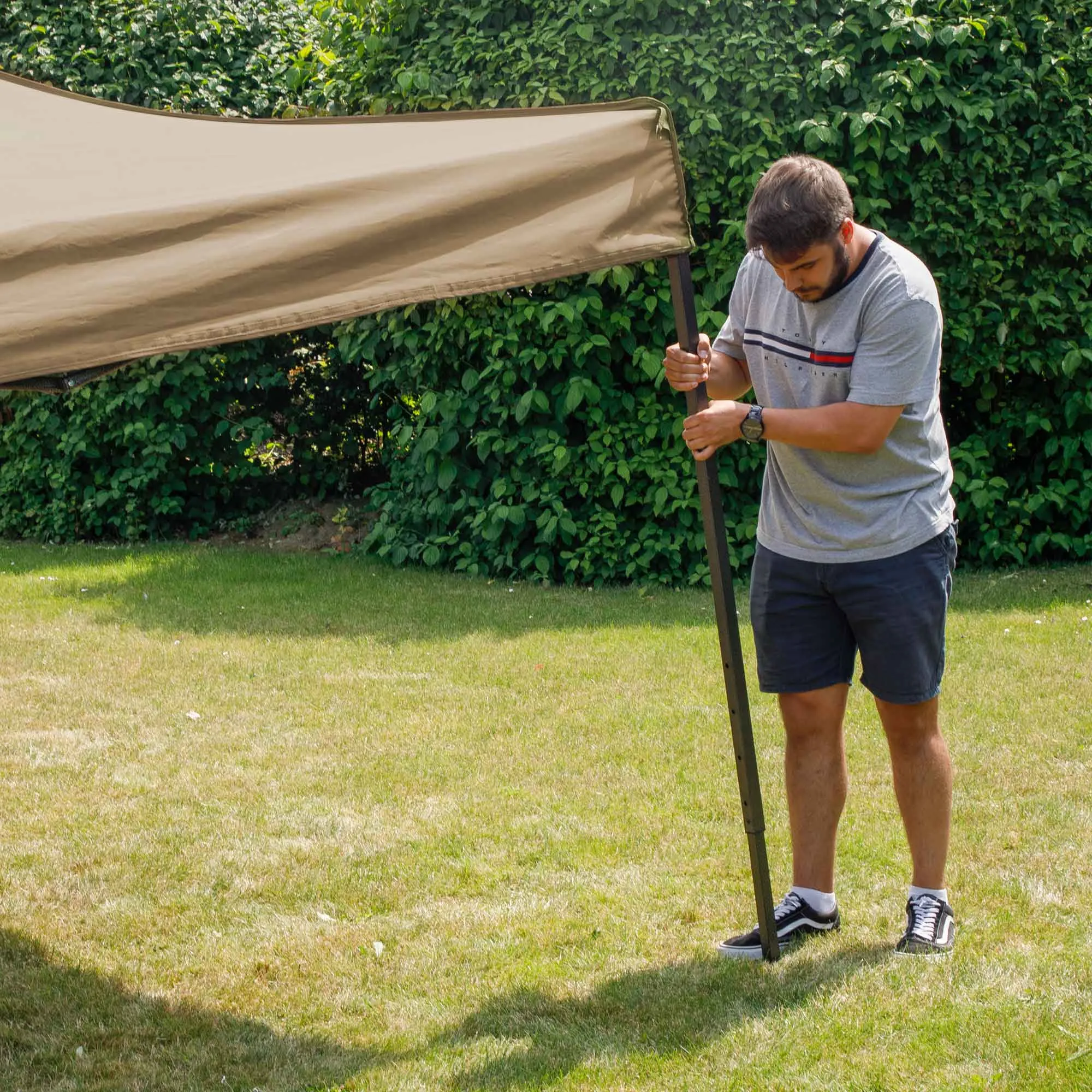 Premium 2x2m Pop-Up Gazebo, Water Resistant, Carry Bag, Stakes & Weight Bags - Beige - DG126