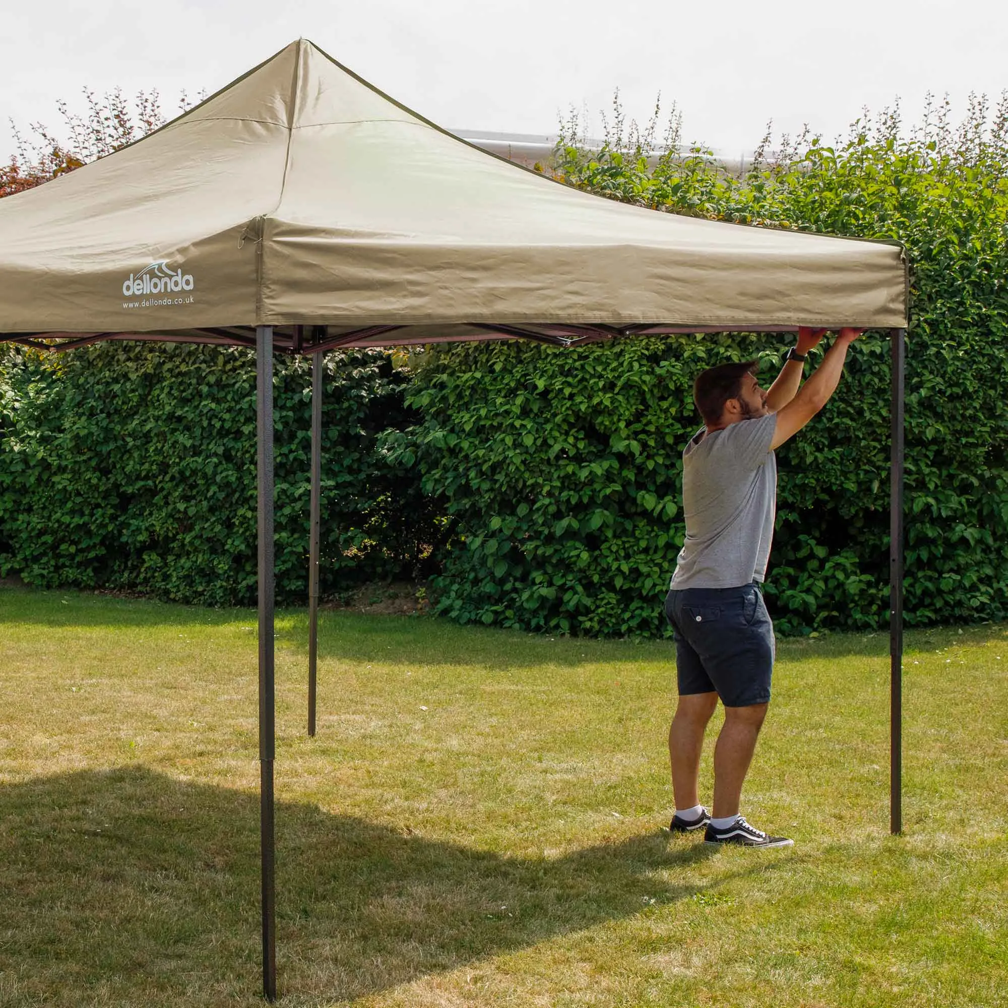 Premium 2x2m Pop-Up Gazebo, Water Resistant, Carry Bag, Stakes & Weight Bags - Beige - DG126