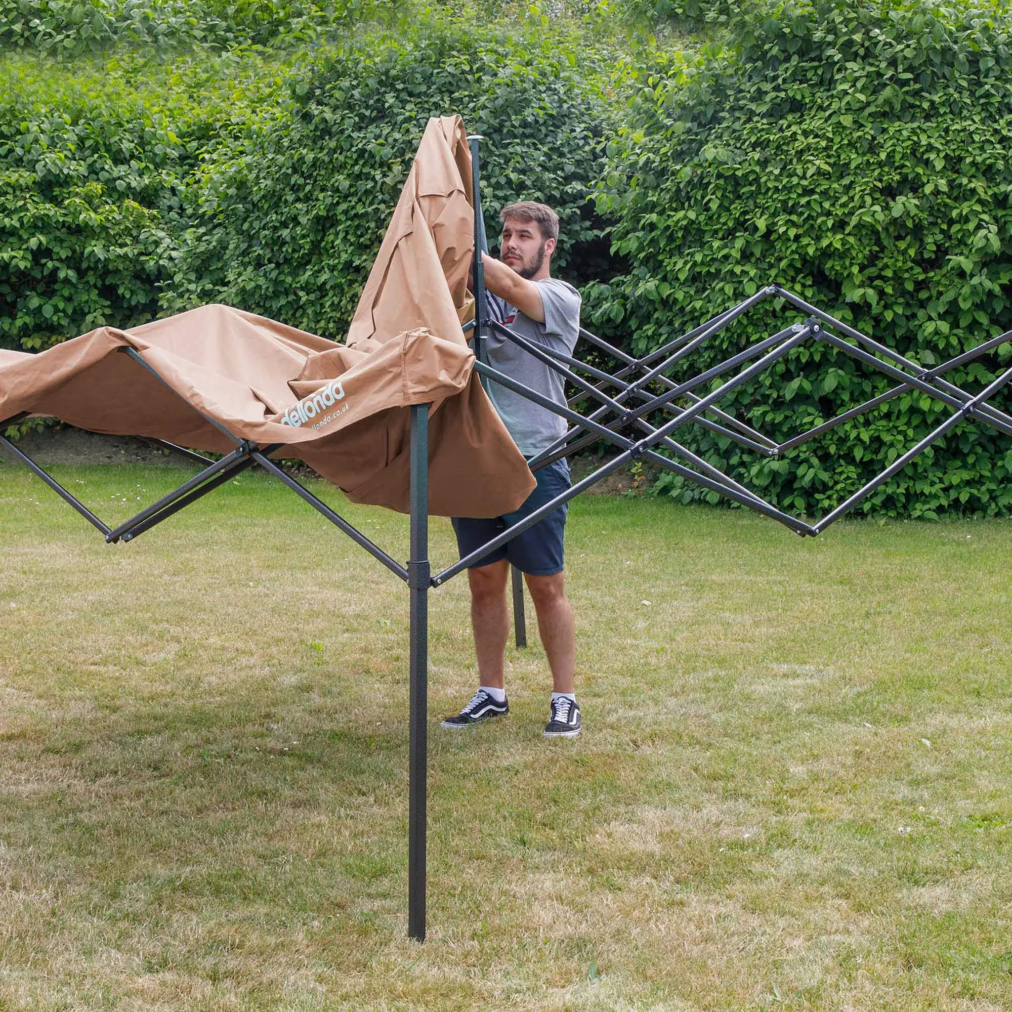 Premium 2x2m Pop-Up Gazebo, Water Resistant, Carry Bag, Stakes & Weight Bags - Beige - DG126