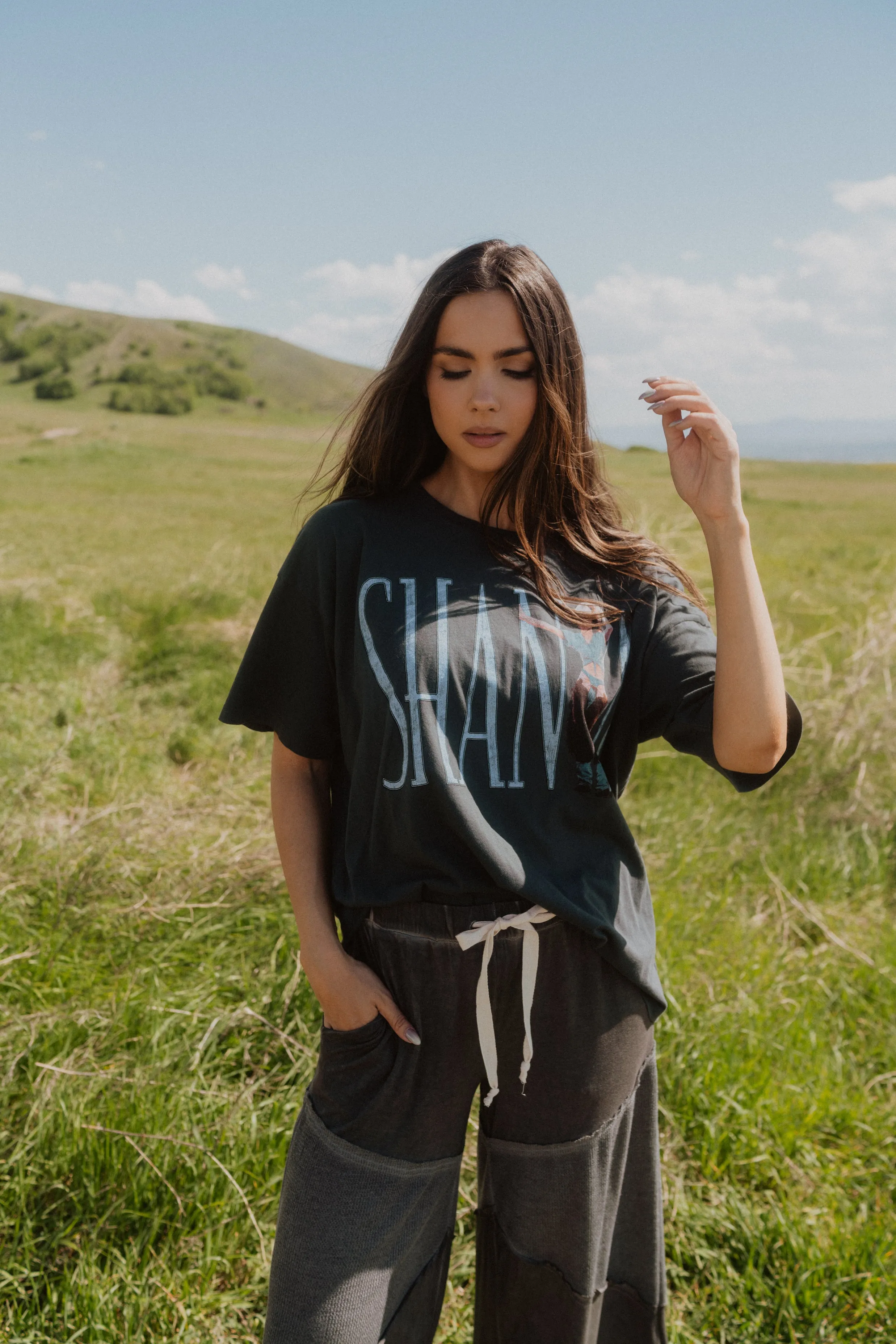 Shania Boots Been Under T-Shirt