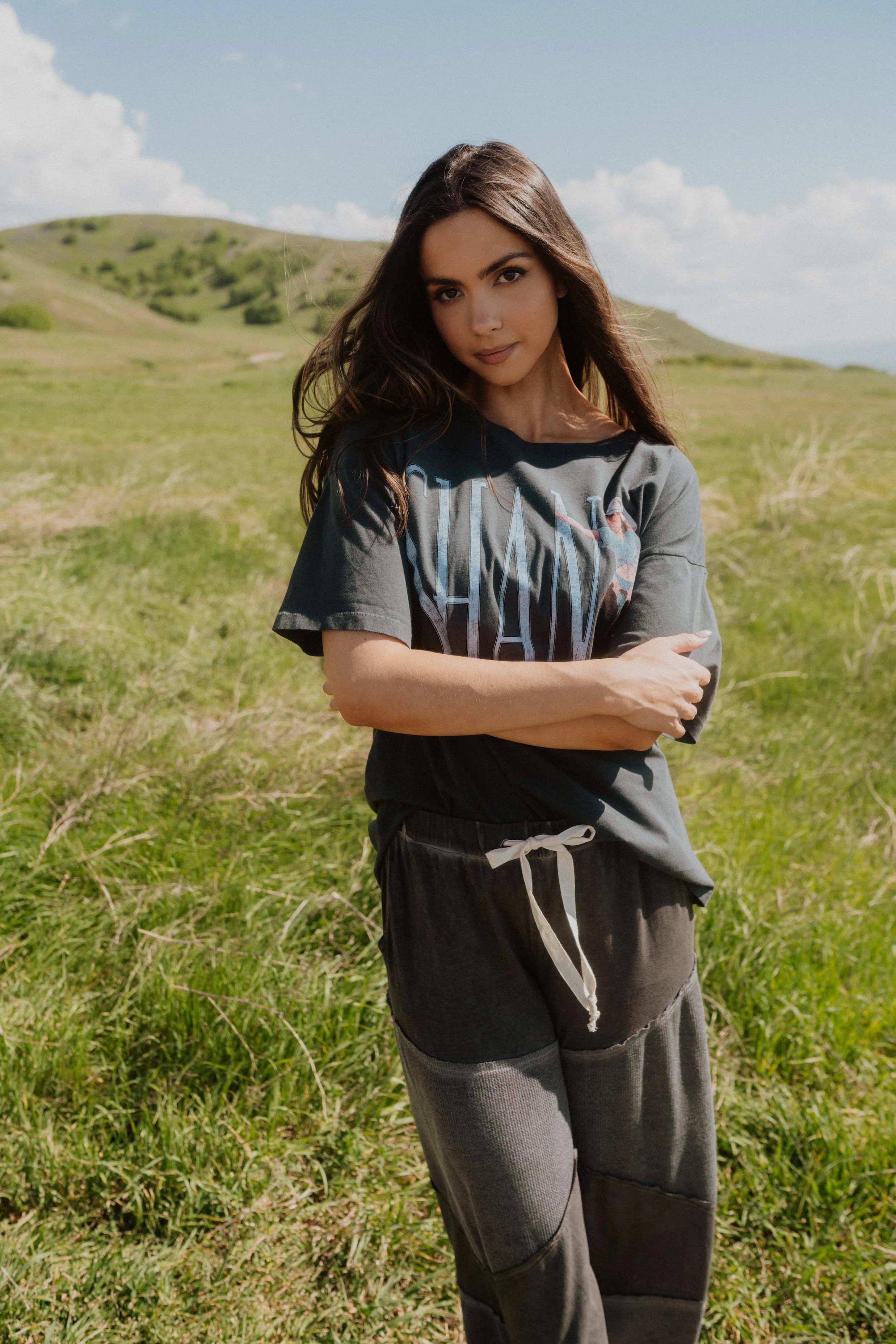 Shania Boots Been Under T-Shirt