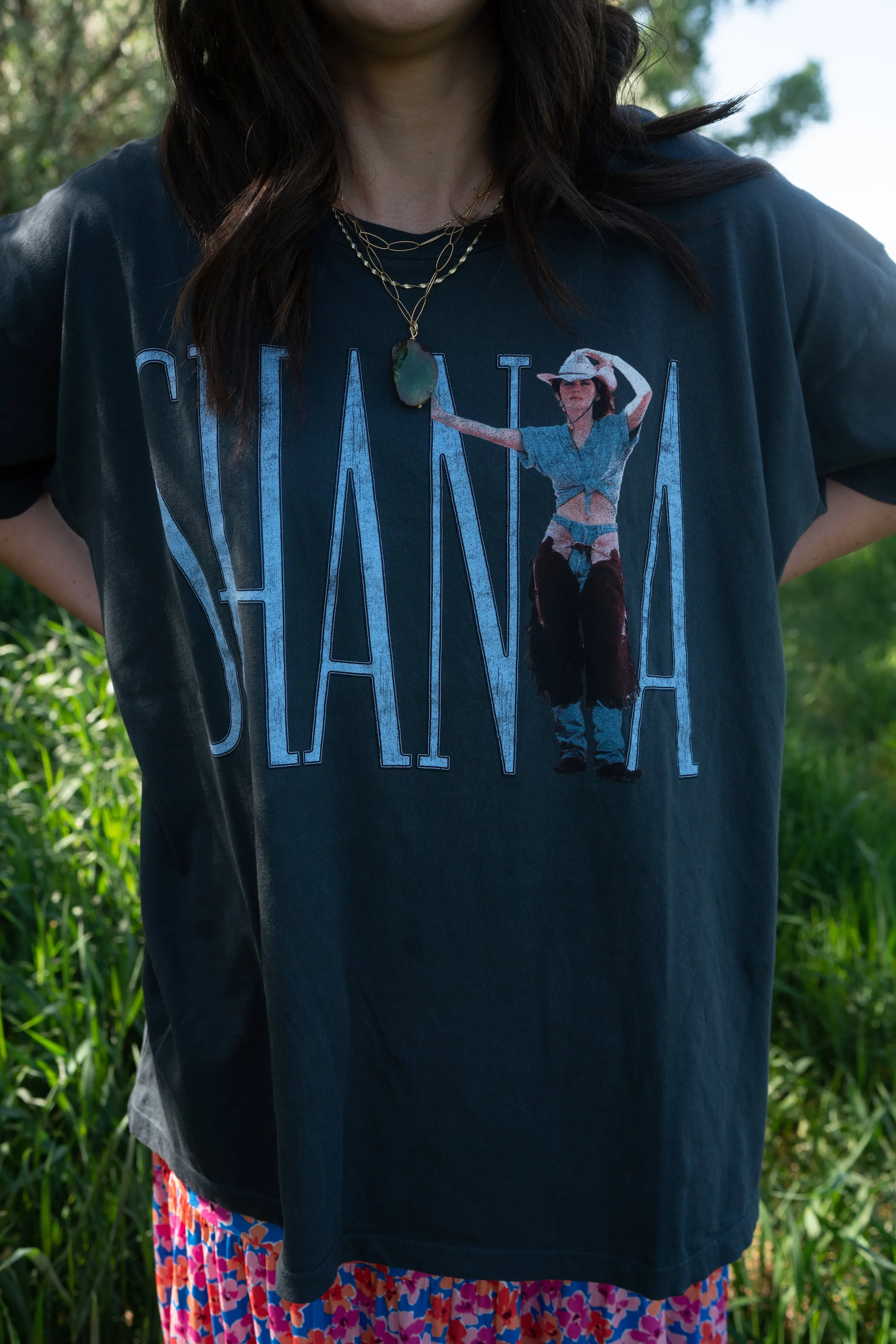 Shania Boots Been Under T-Shirt