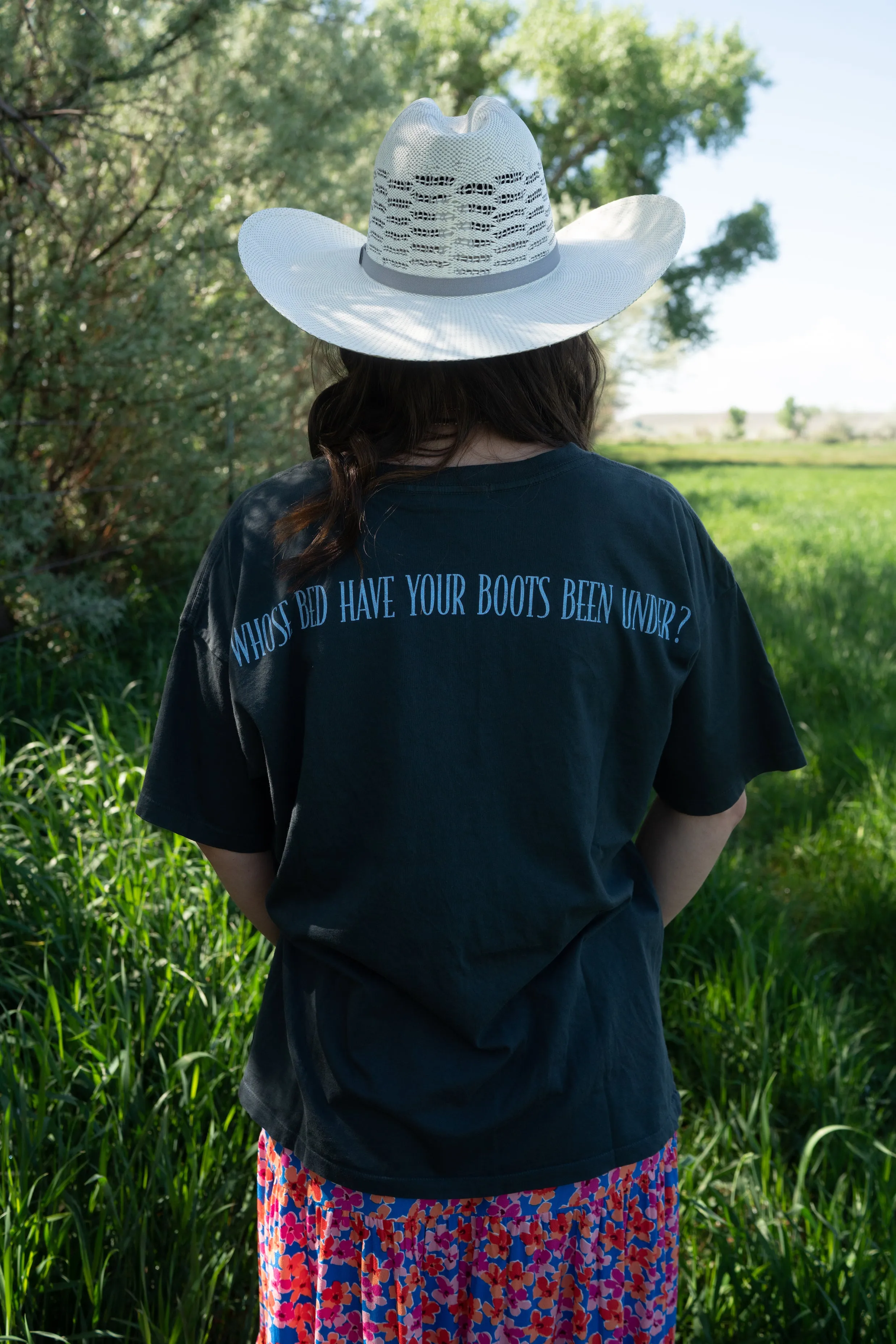 Shania Boots Been Under T-Shirt