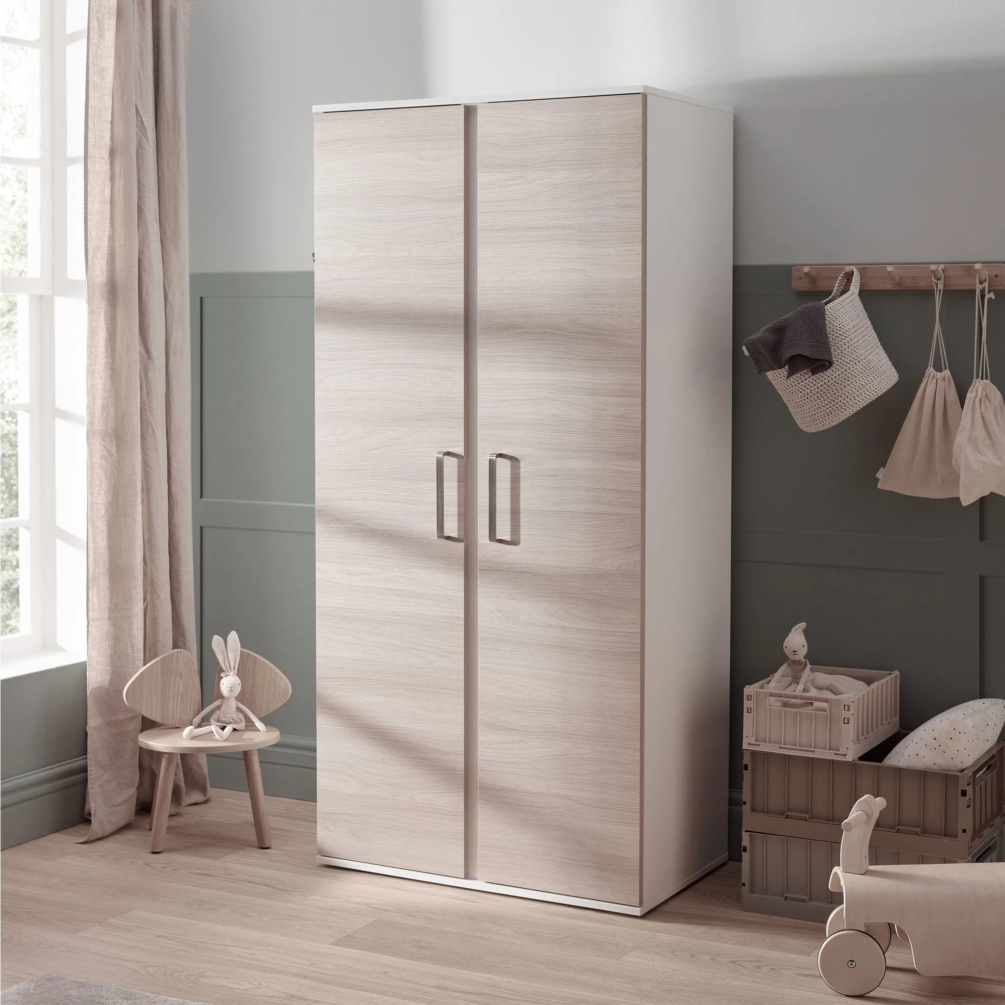 Silver Cross Finchley Oak 3-Piece Nursery Roomset