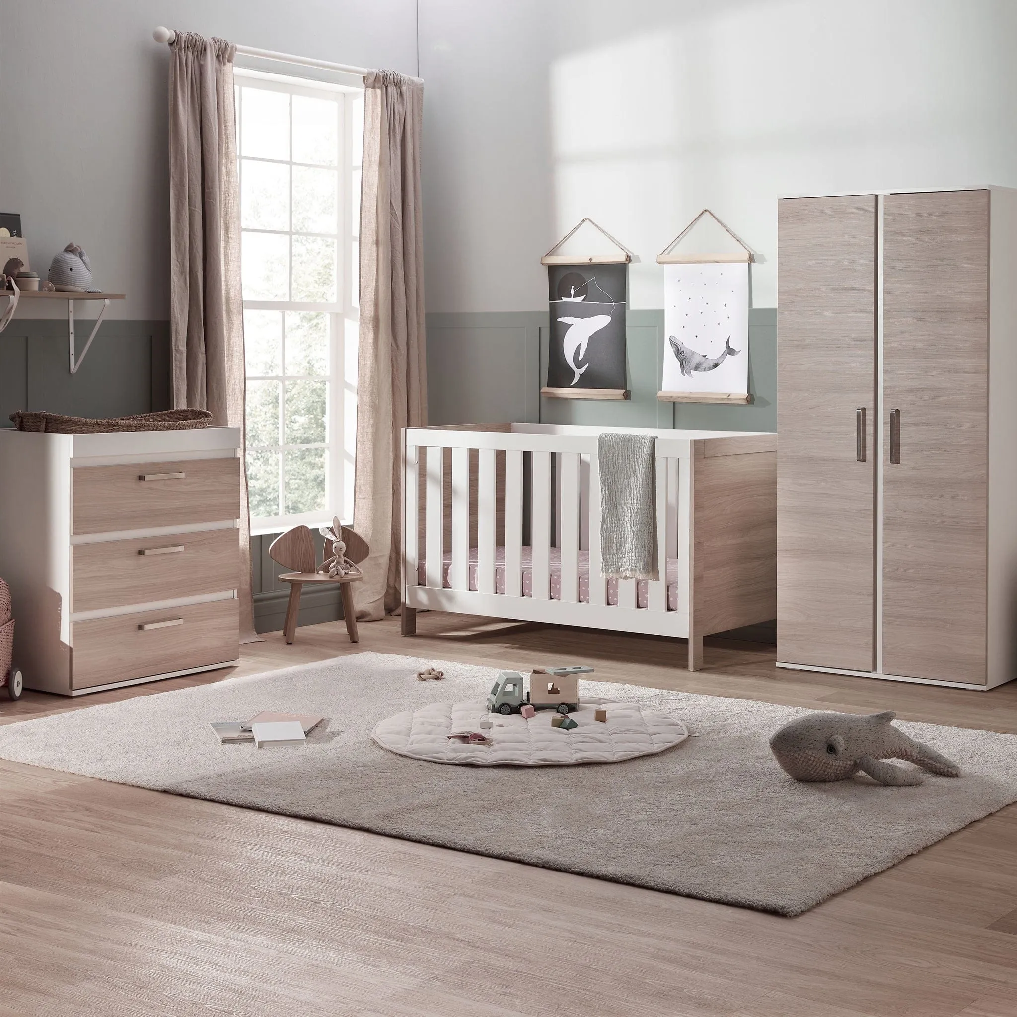 Silver Cross Finchley Oak 3-Piece Nursery Roomset