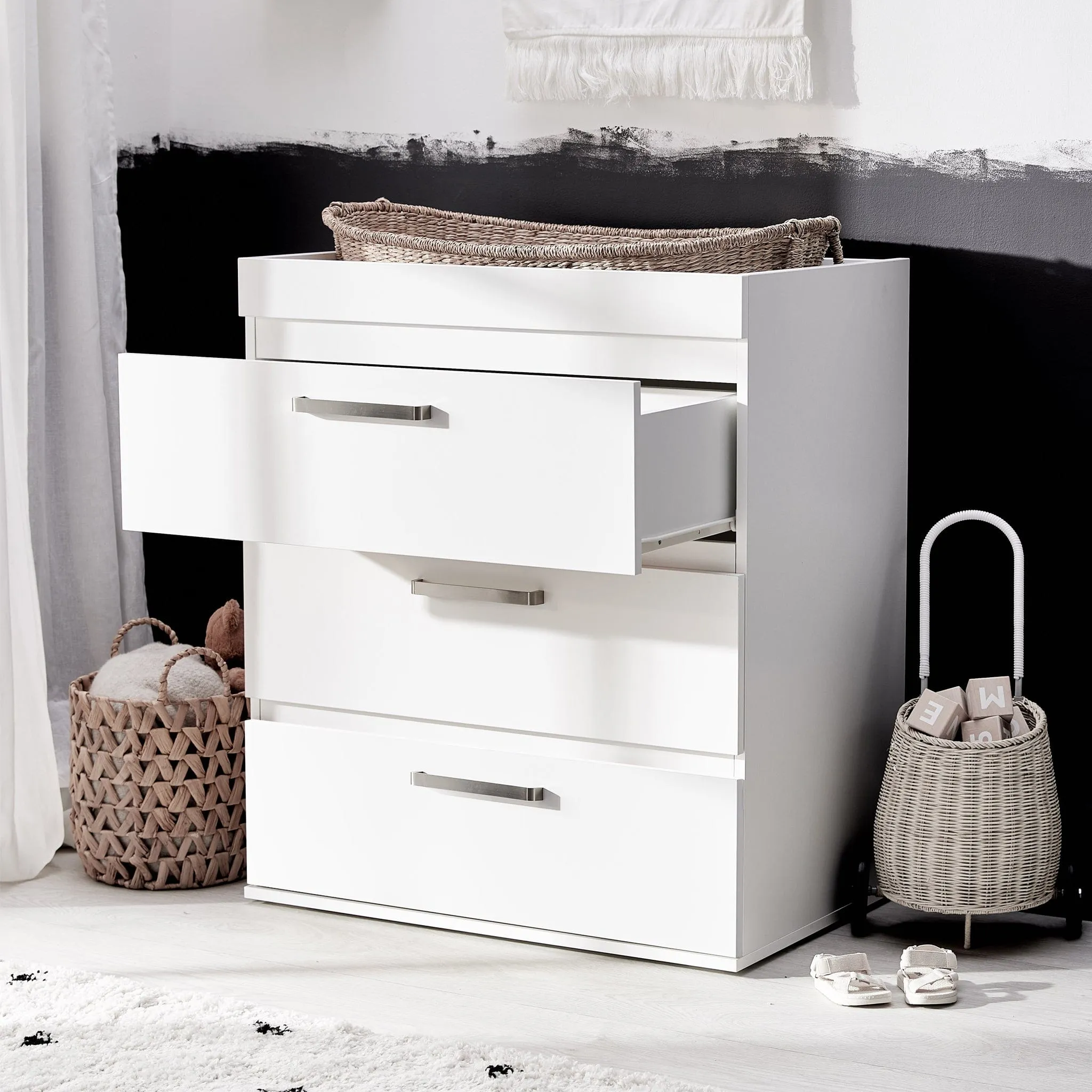 Silver Cross Finchley White 3-Piece Nursery Roomset