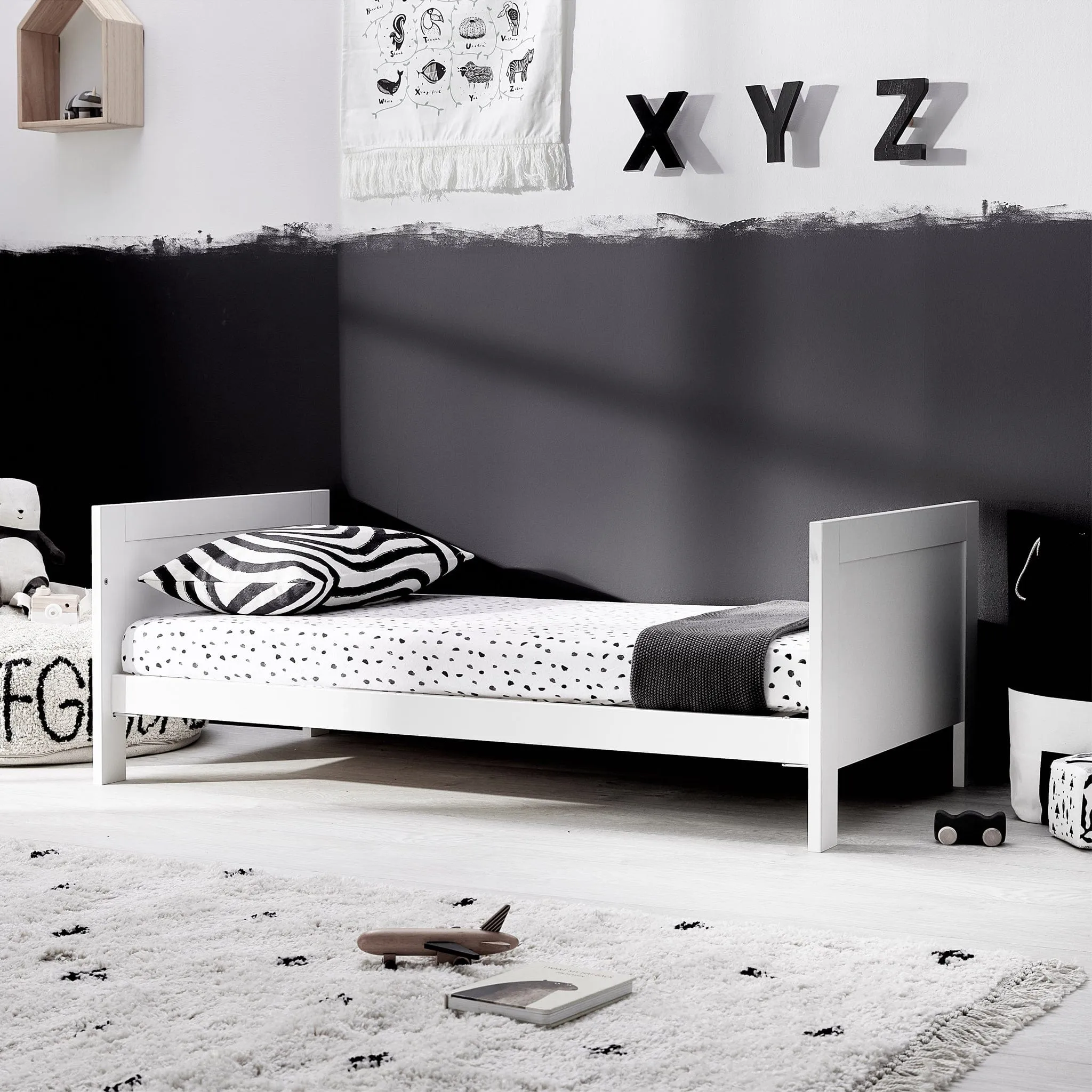 Silver Cross Finchley White 3-Piece Nursery Roomset
