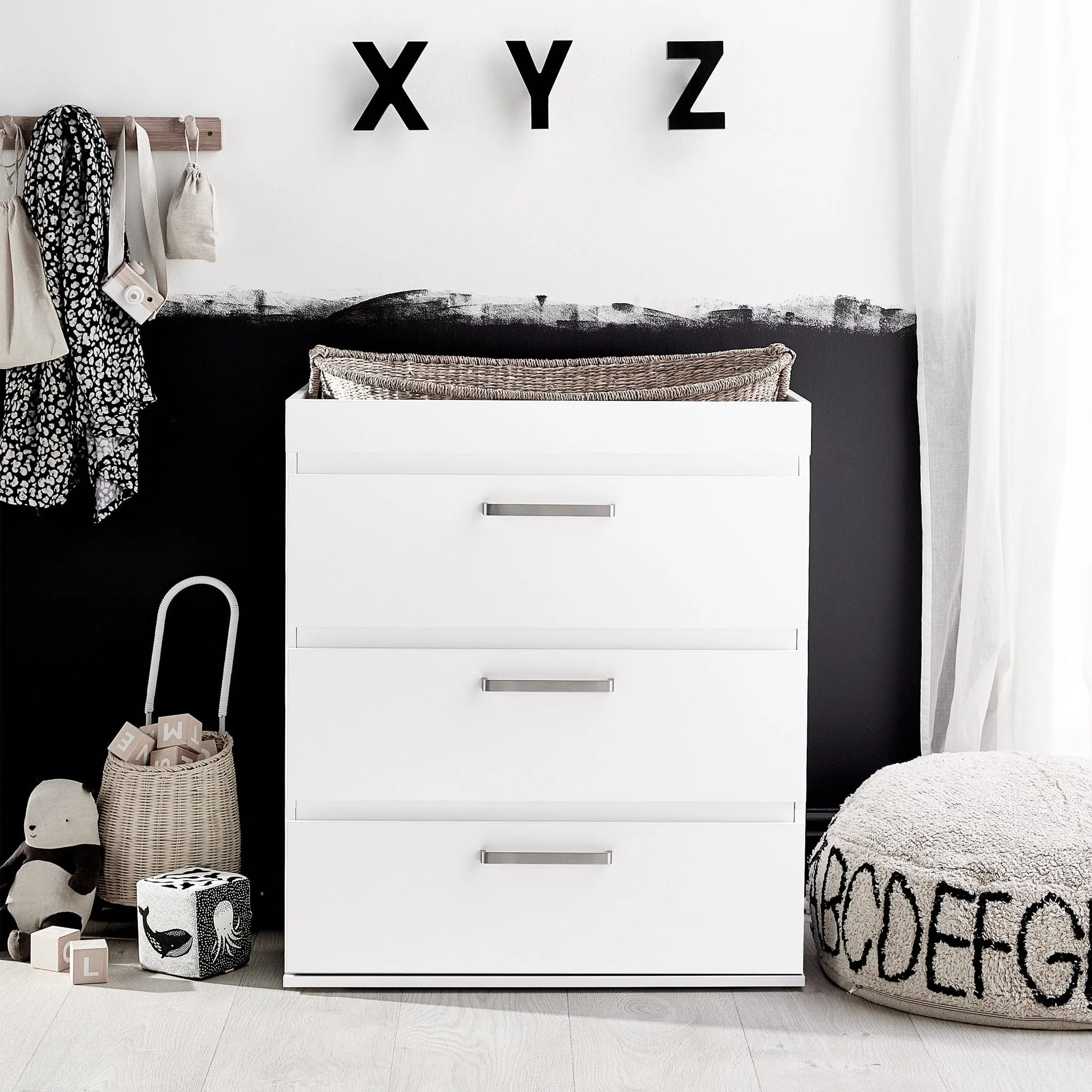 Silver Cross Finchley White 3-Piece Nursery Roomset
