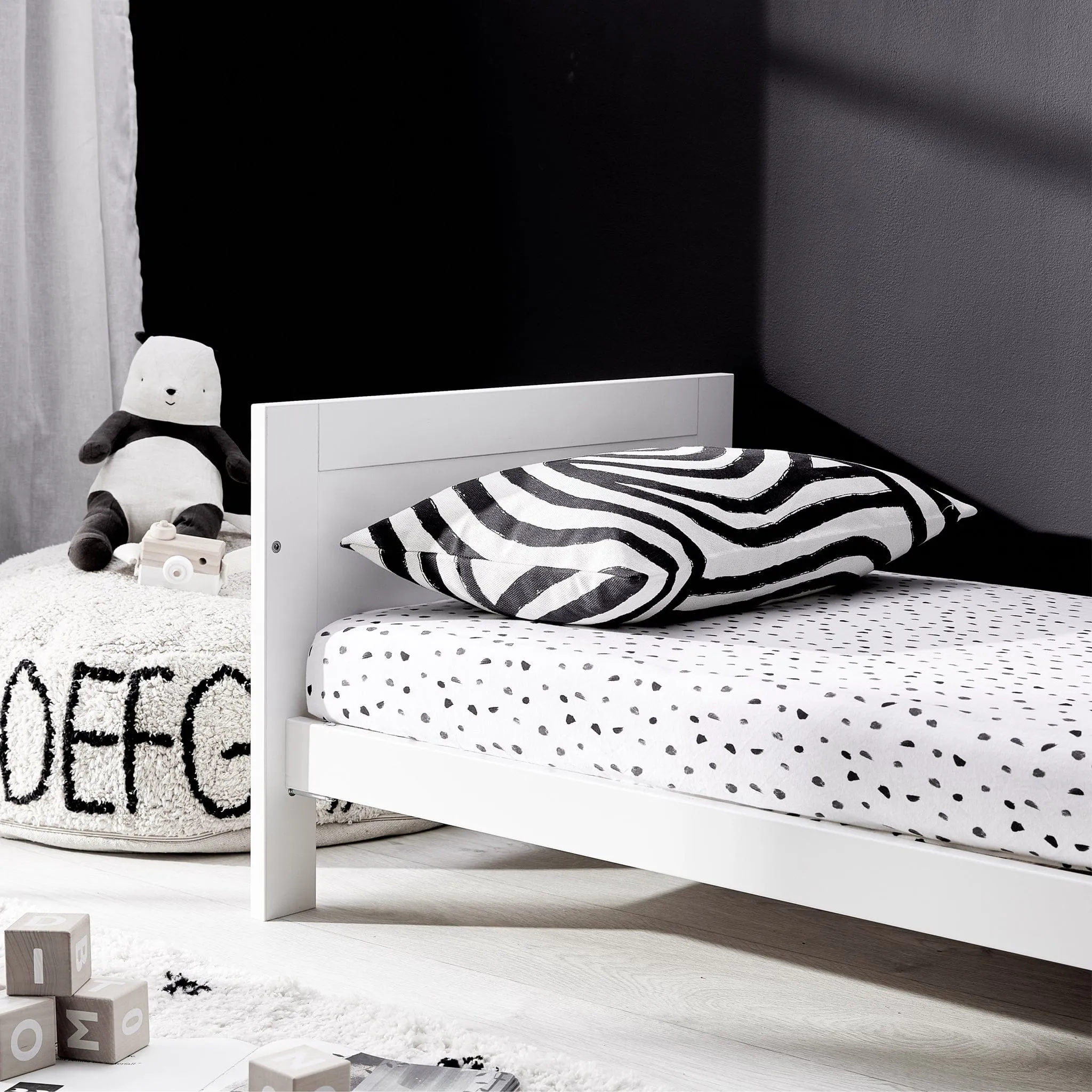 Silver Cross Finchley White 3-Piece Nursery Roomset