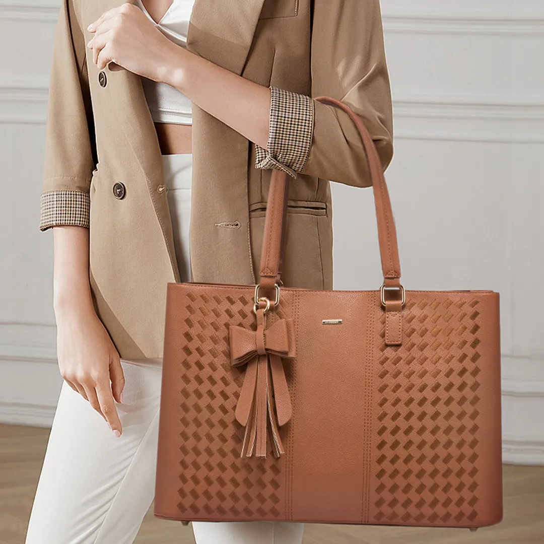 The Ava Tote